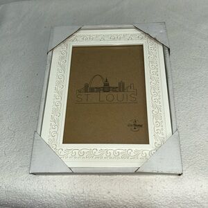 White Ornate Geometric‎ Picture Frame